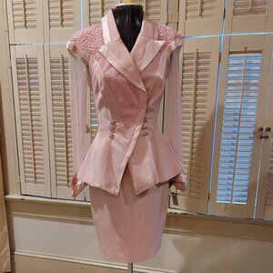Vintage Stunning NWT IIF Pink Jacket & Skirt Set Size 4